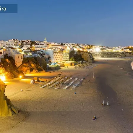 فيلة Orquidia